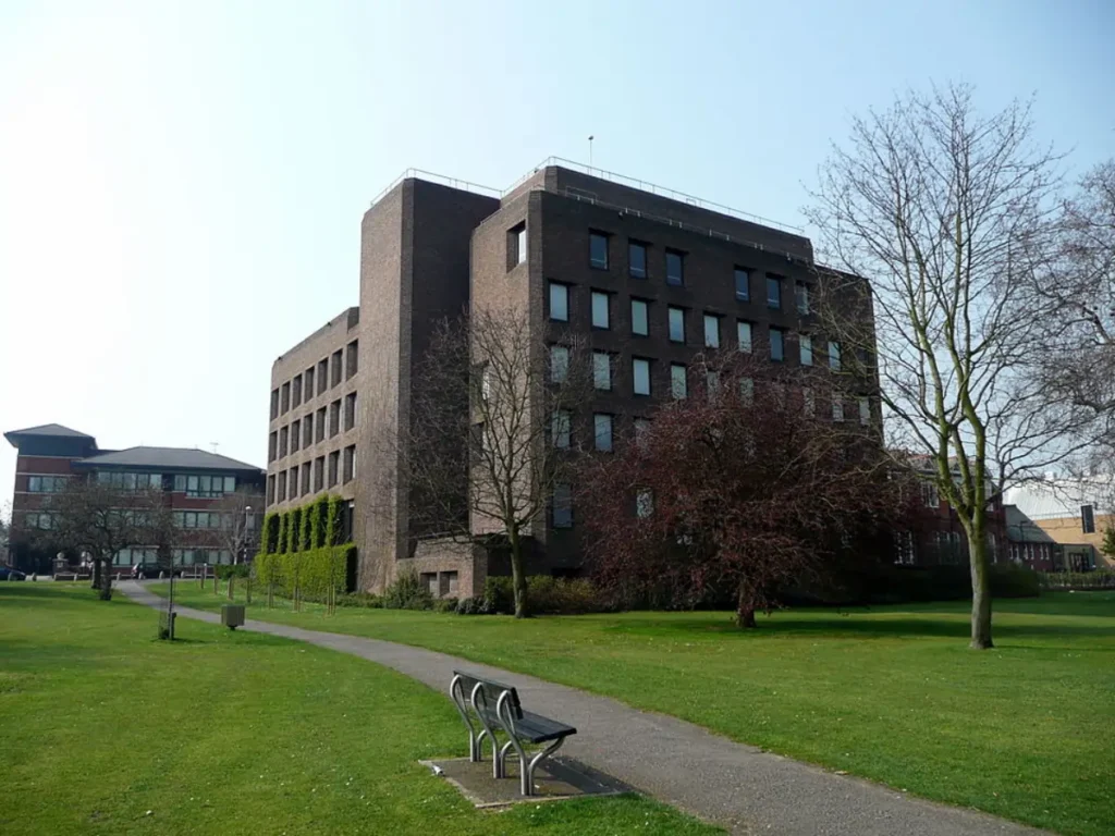 Apply for ACU Commonwealth Routledge Scholarship