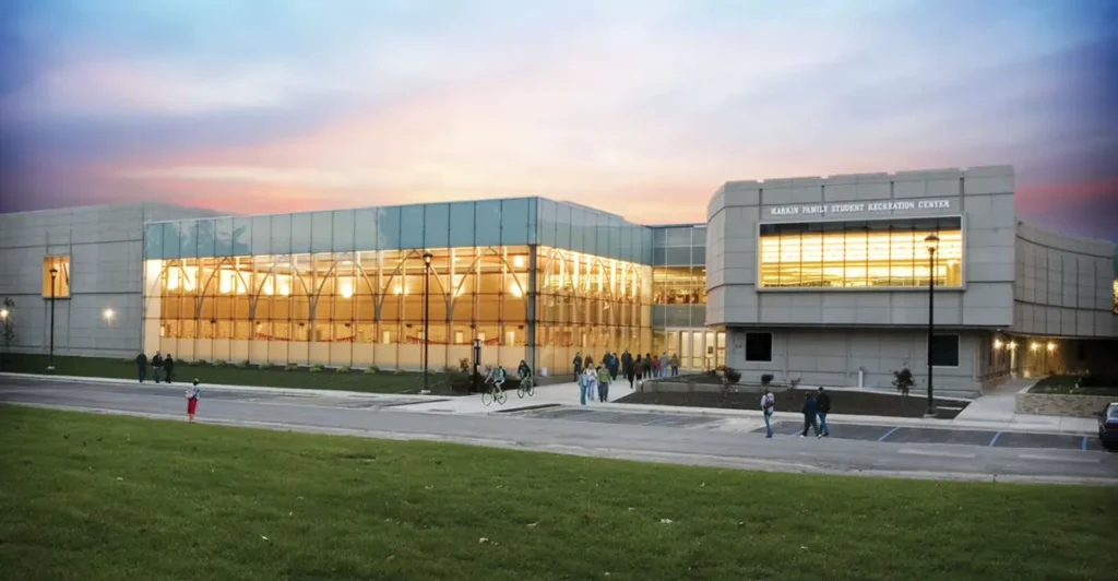 Apply for Graduate Scholarships at Bradley