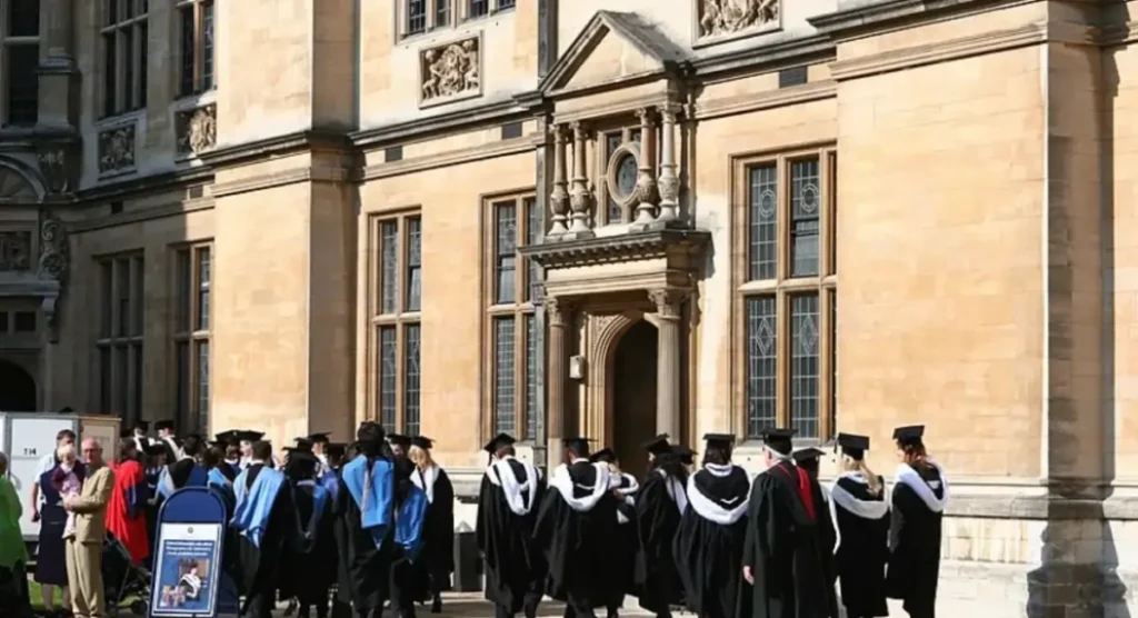 Apply for IMPACT Scholarship at University College London